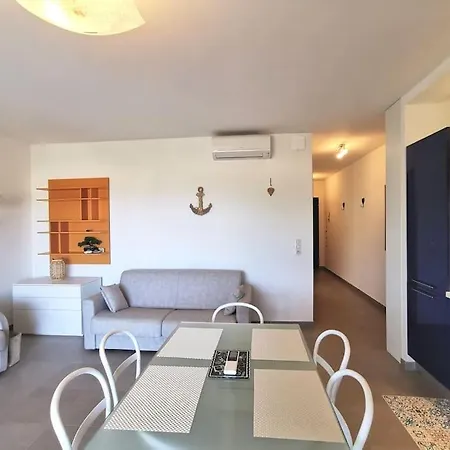 Joli Face A La Mer- St Florent Apartment